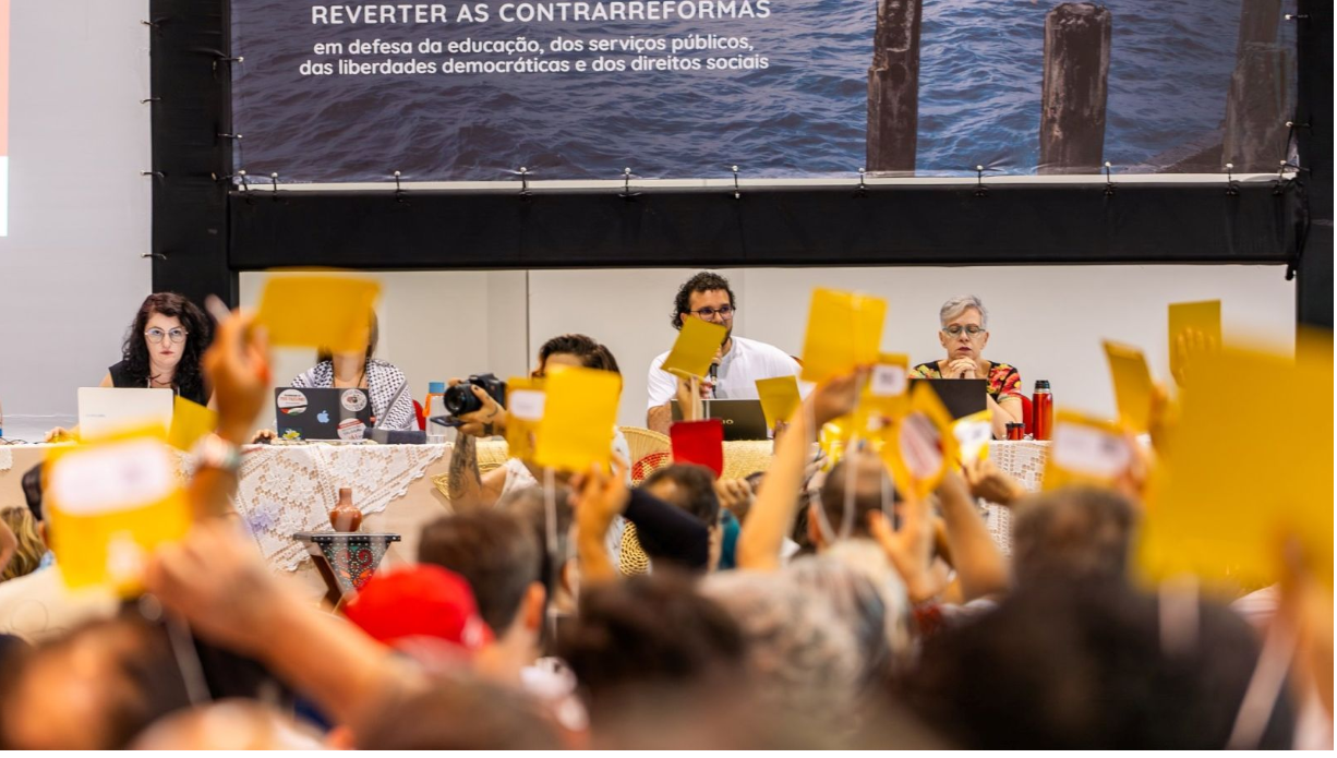 42 Congresso do ANDES-SN: docentes aprovam construo de greve nas Federais